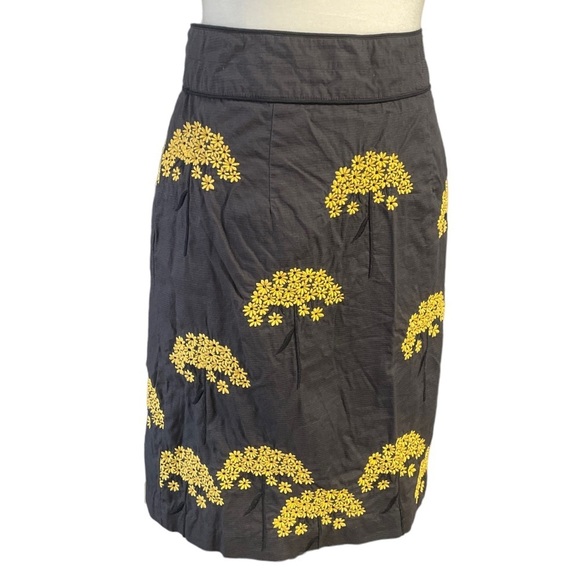 Anthropology Floreat Embodied Yellow Flowers size 2 - Picture 1 of 9